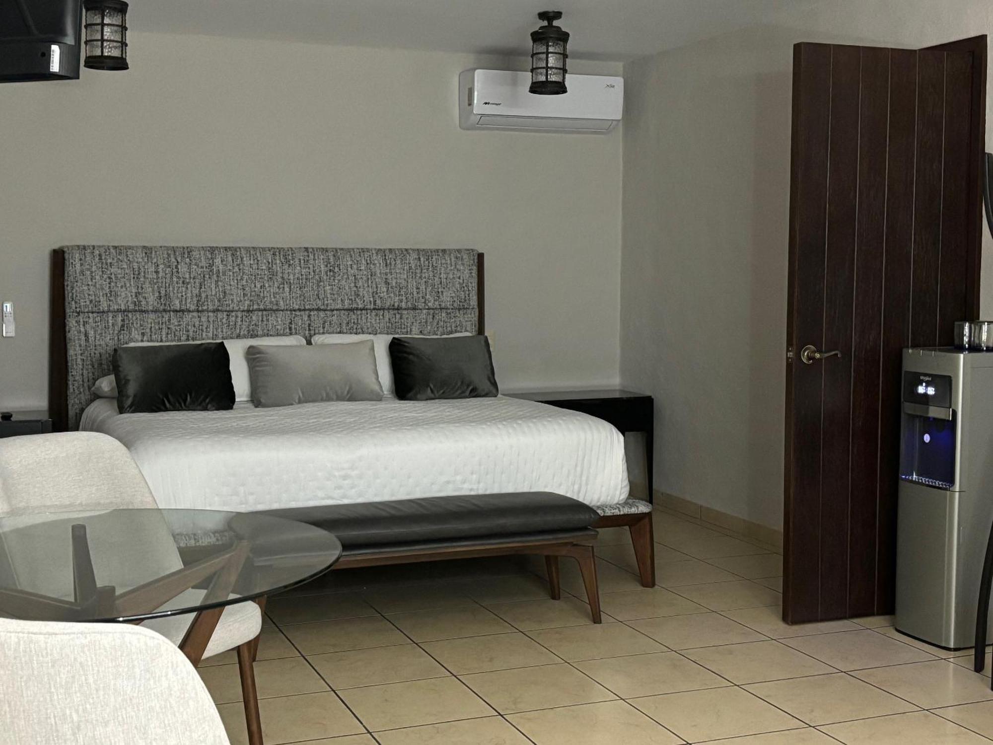 Quinta Don Jose Boutique Hotel Tlaquepaque Bilik gambar
